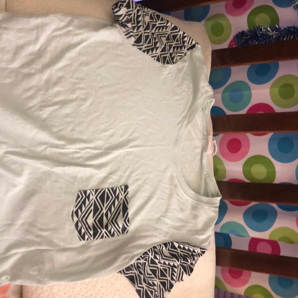 T-shirt - Picture 2 of 2